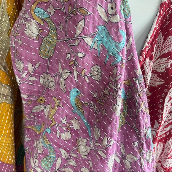 Kantha Bae Birds & Floral Kantha Deep V Drapey Faux Wrap Shirt OS - Picture 5 of 11